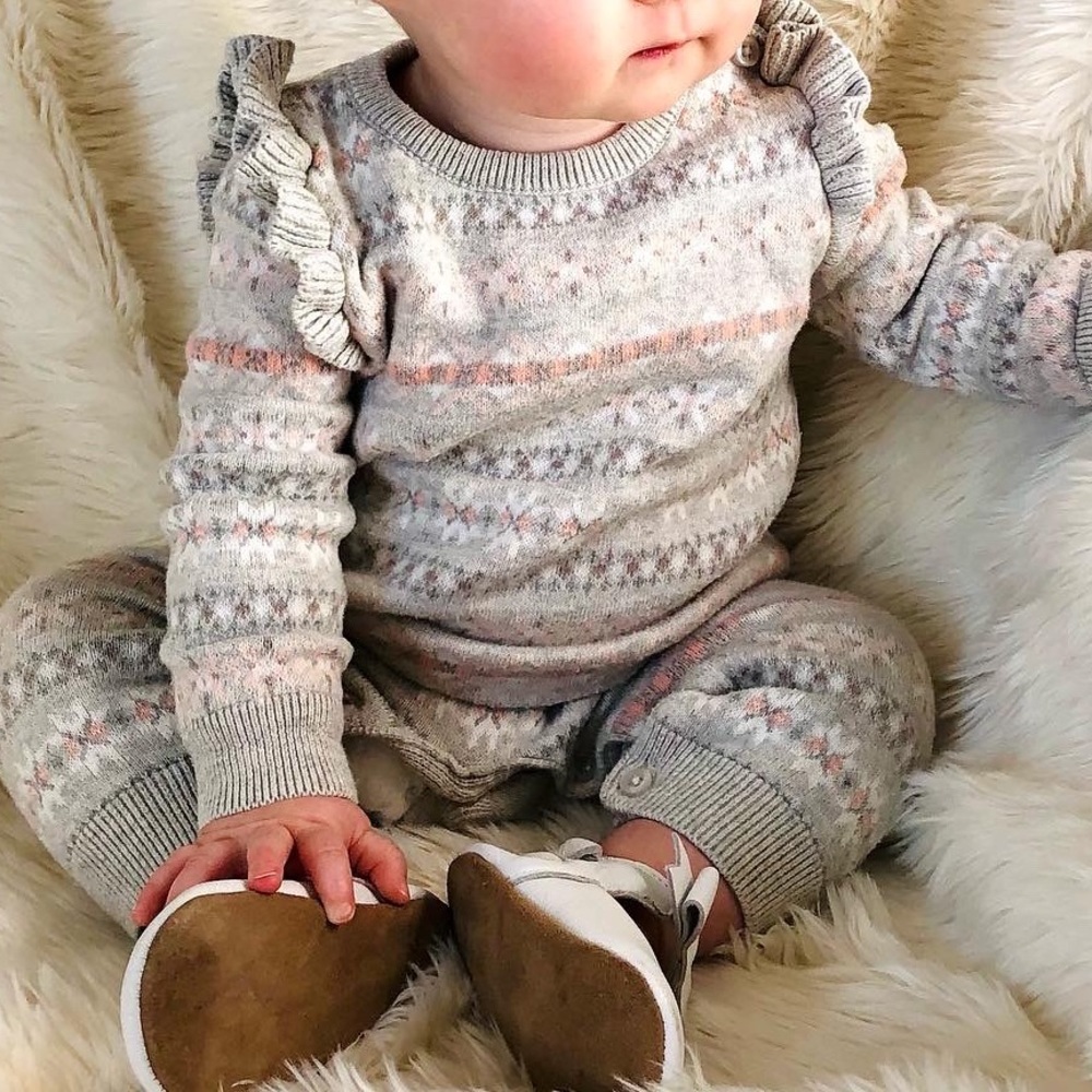 Gap baby sweater outfit